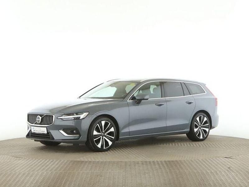 Gebraucht Volvo V60 197 PS (144 kW) 2023 Grau Kombi