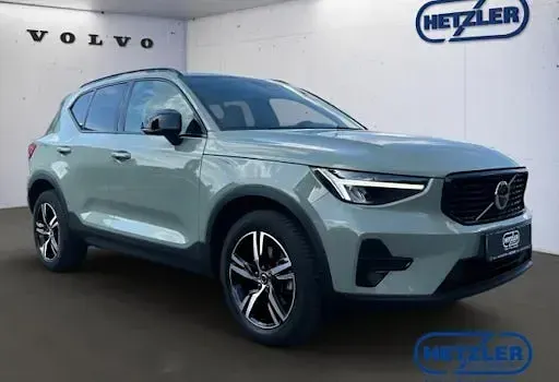 Gebraucht Volvo XC40 Plus 197 PS (144 kW) 2023 Grün SUV