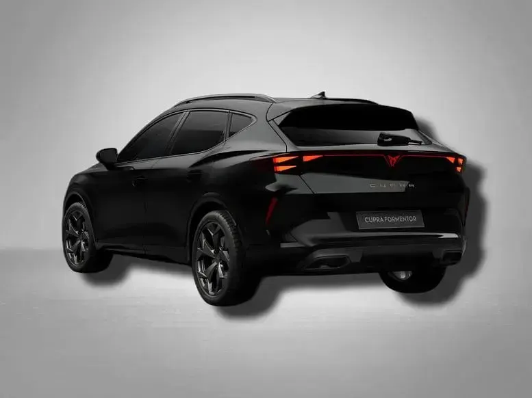 Neu Cupra Formentor 150 PS (110 kW) 2025 Midnight schwarz metallic SUV