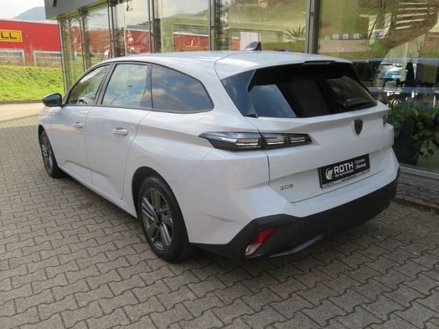 Gebraucht Peugeot 308 SW Active 131 PS (96 kW) 2023 Weiss Kombi