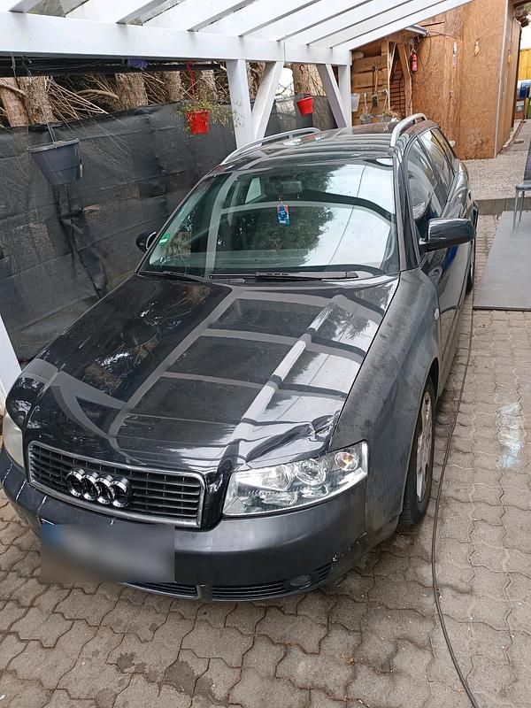 Gebraucht Audi A4 130 PS (95 kW) 2002 Schwarz Kombi