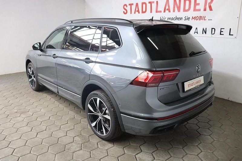 Gebraucht VW Tiguan Allspace R-line 190 PS (139 kW) 2024 Platinum grey SUV