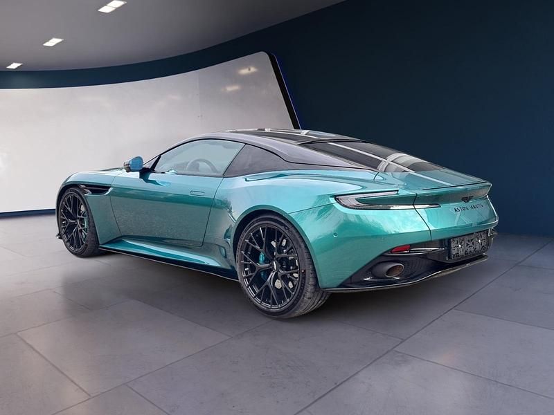 Gebraucht Aston Martin DB12 680 PS (500 kW) 2024 Racing green Coupé