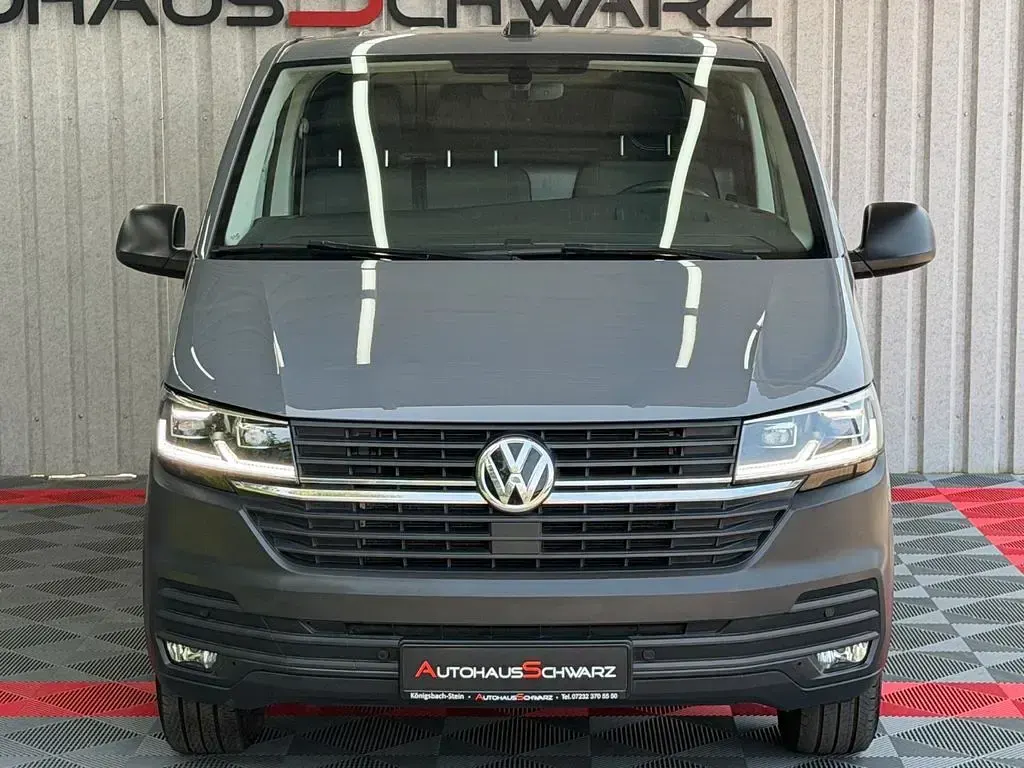 Gebraucht VW T6.1 199 PS (146 kW) 2021 Grau Van