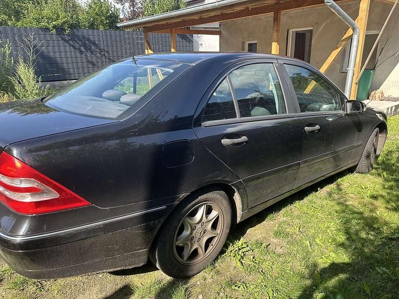 Gebraucht 2005 Mercedes C200 Classic Limousine | 3.900 € (Fairer Preis) - Bild 1/4