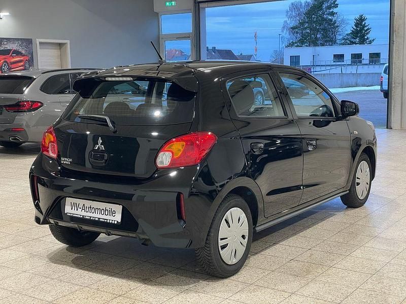 Gebraucht Mitsubishi Space Star Select 71 PS (52 kW) 2023 Schwarz Limousine