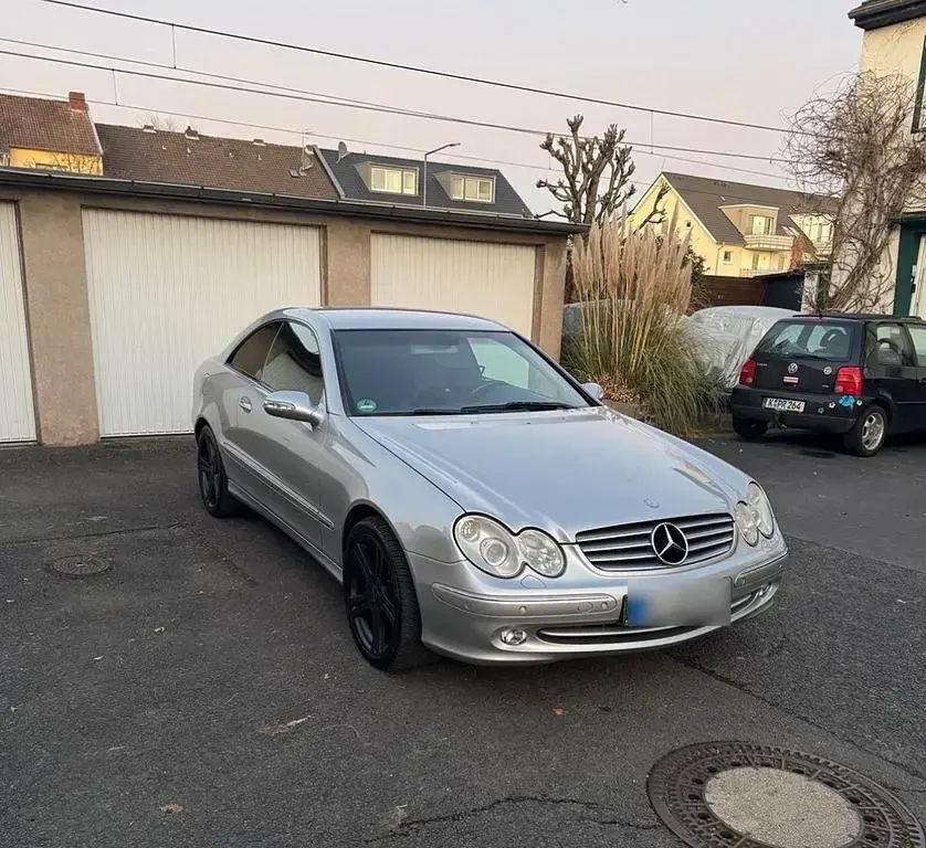 Gebraucht Mercedes CLK270 Elegance 170 PS (125 kW) 2006 Silber Coupé