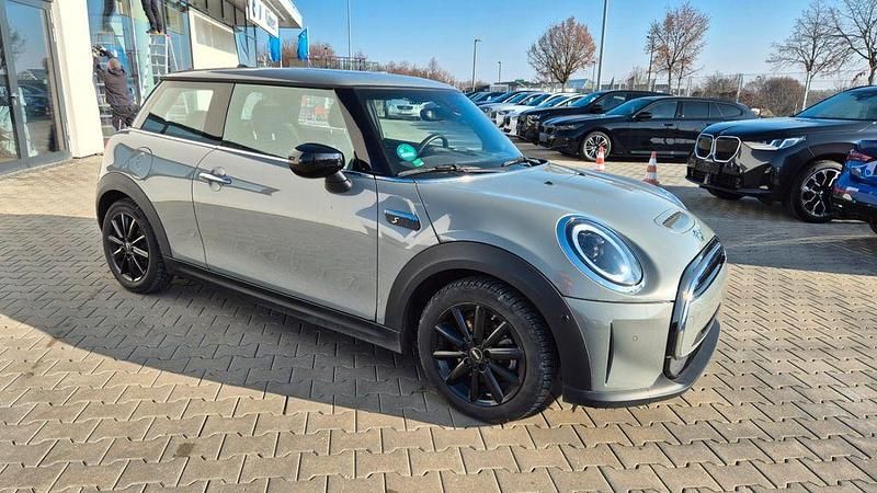 Gebraucht Mini Cooper SE 135 kW (184 PS) 2022 Grau Kleinwagen