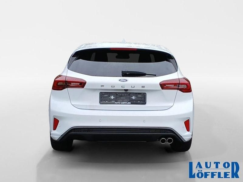 Gebraucht Ford Focus ST-Line 125 PS (91 kW) 2025 Frozen white (weiß) Limousine