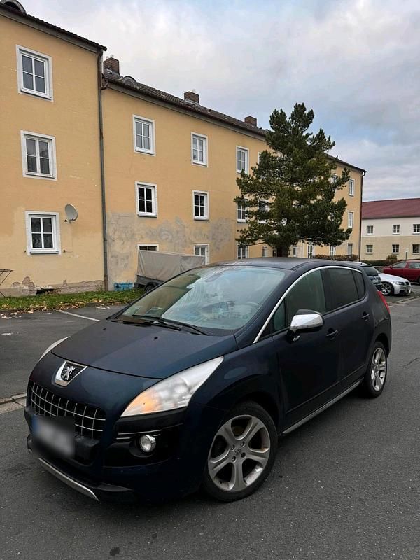 Blau Gebraucht 2011 Peugeot 3008 Limousine | 2.780 € (Fairer Preis) - Bild 1/4