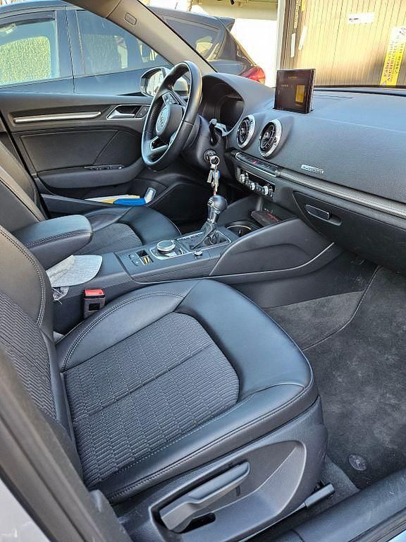 Gebraucht Audi A3 Design 190 PS (139 kW) 2017 Silber Limousine