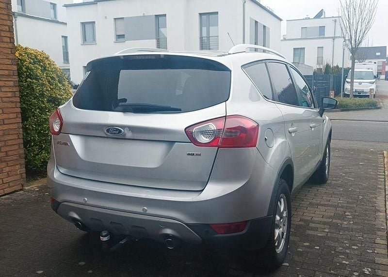 Gebraucht Ford Kuga Titanium 136 PS (100 kW) 2009 Silber SUV