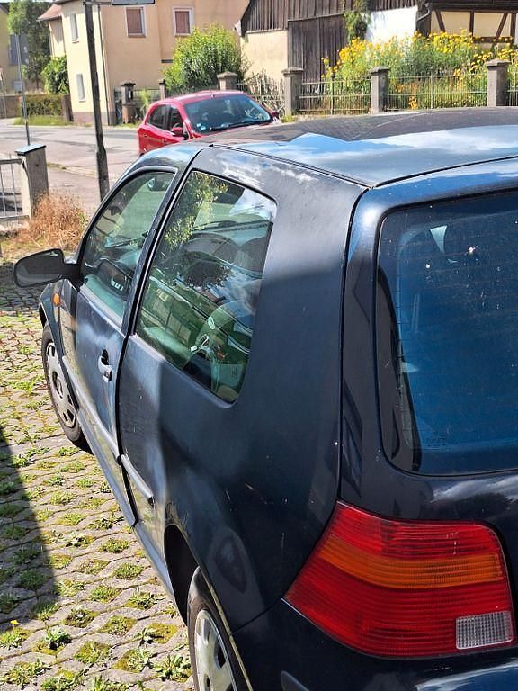 Gebraucht VW Golf III Basis 101 PS (74 kW) 1999 Blau Limousine