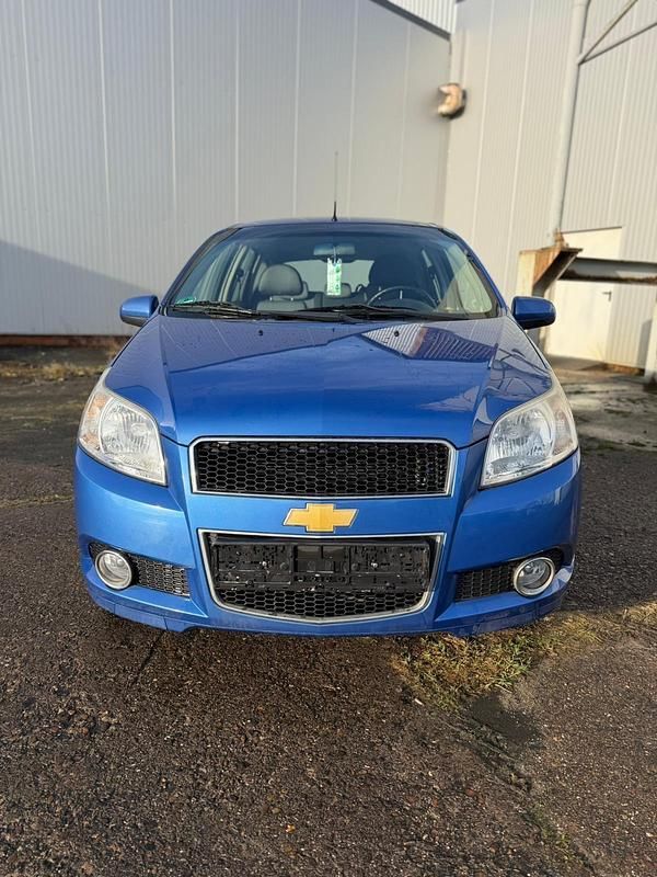 Blau Gebraucht 2009 Chevrolet Aveo Kleinwagen | 2.790 € (Fairer Preis) - Bild 1/4