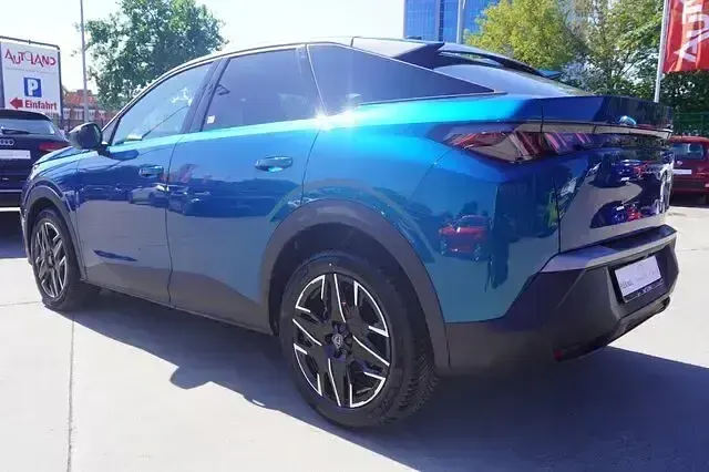 Neu Peugeot 3008 145 PS (106 kW) 2026 Blau SUV