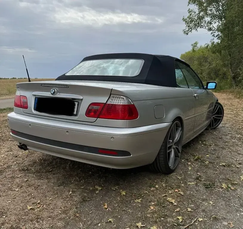 Gebraucht BMW 325 Cabriolet 192 PS (141 kW) 2004 Silber Cabrio