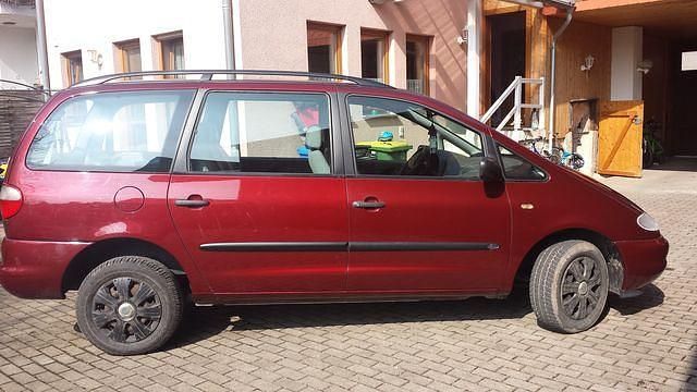 Gebraucht Ford Galaxy 197 PS (144 kW) 1999 Rot Van / Kleinbus