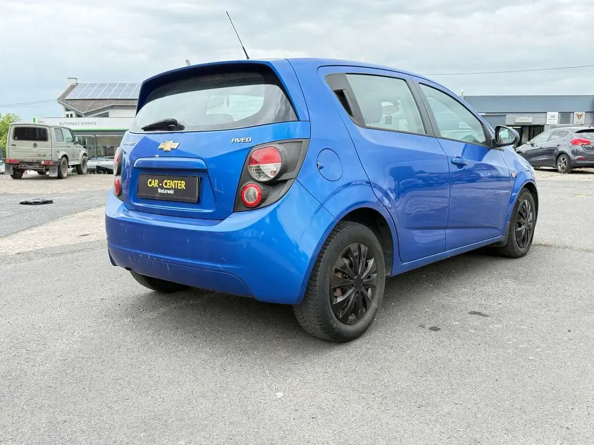 Gebraucht Chevrolet Aveo LT 101 PS (74 kW) 2012 Boracay blau Kleinwagen
