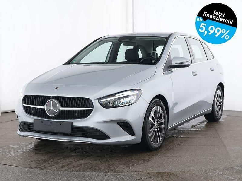 Gebraucht Mercedes B180 Progressive 116 PS (85 kW) 2025 Silber Van / Kleinbus