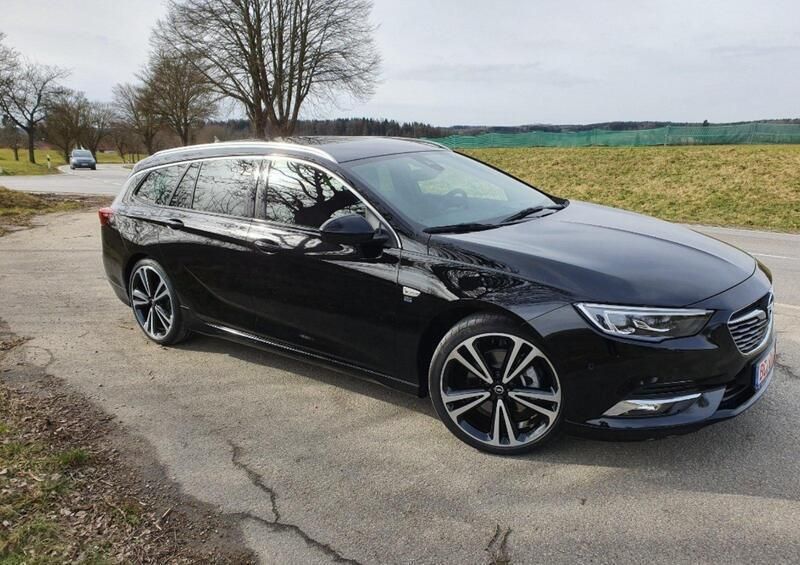 Schwarz Gebraucht 2019 Opel Insignia OPC Kombi | 24.500 € (Teuer) - Bild 1/4