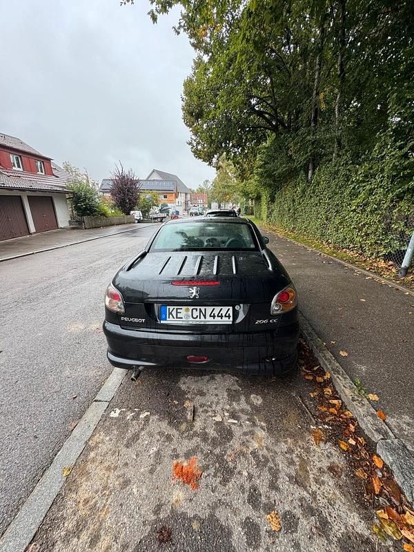 Gebraucht Peugeot 206 CC Quiksilver 109 PS (80 kW) 2005 Schwarz Cabrio