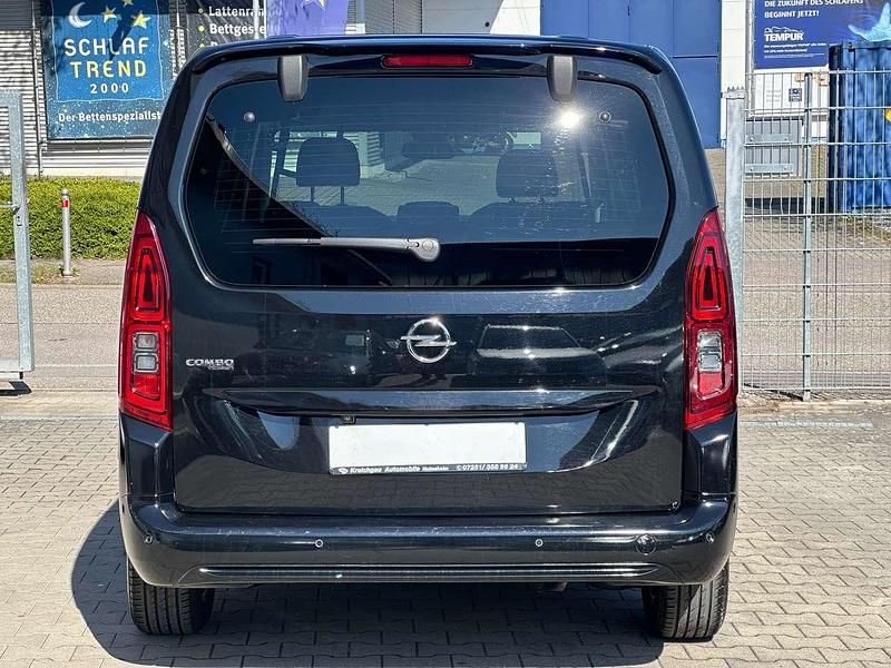 Gebraucht Opel Combo Life 131 PS (96 kW) 2021 Nacht schwarz/noir onyx Van / Kleinbus