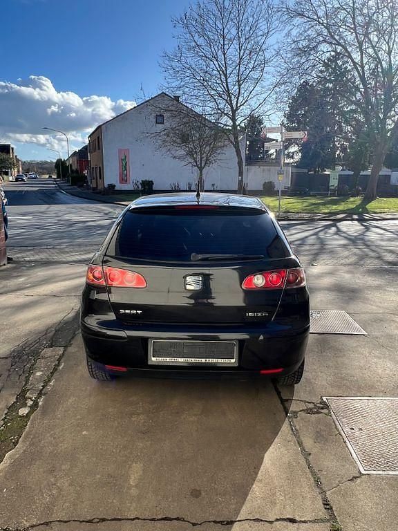 Gebraucht Seat Ibiza 75 PS (55 kW) 2004 Schwarz Kleinwagen