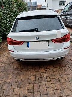 Weiß Gebraucht 2017 BMW 540 Kombi | 30.400 € (Fairer Preis) - Bild 1/4