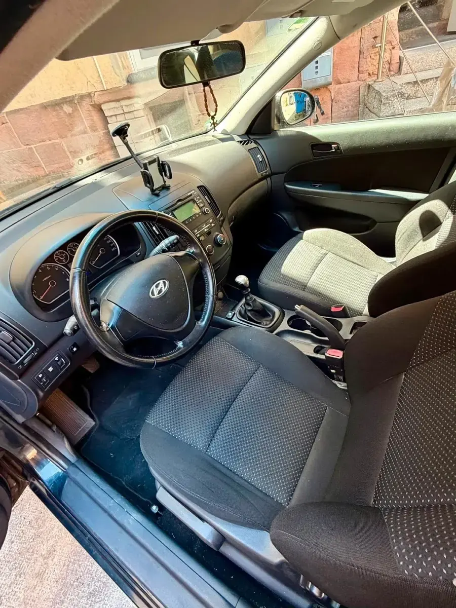 Gebraucht Hyundai i30 2010 Schwarz Kombi
