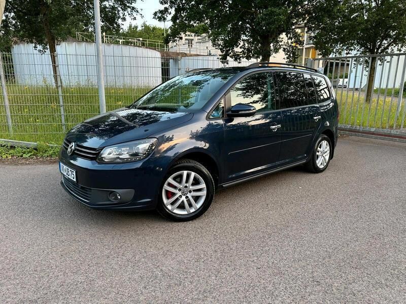 Blau Gebraucht 2012 VW Touran Van / Kleinbus | 6.800 € (Etwas zu teuer) - Bild 1/4
