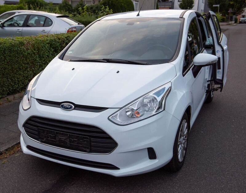 Weiß Gebraucht 2015 Ford B-MAX SYNC Edition Van / Kleinbus | 6.300 € (Guter Preis) - Bild 1/3