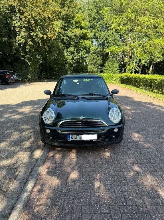 Grün Gebraucht 2006 Mini ONE Kleinwagen | 2.650 € (Teuer) - Bild 1/4