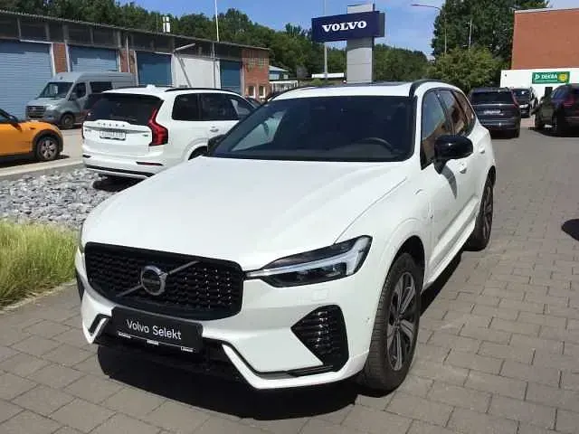 Gebraucht Volvo XC60 Plus 257 PS (189 kW) 2025 Weiß SUV