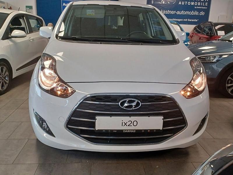 Gebraucht Hyundai ix20 YES! 90 PS (66 kW) 2017 Weiß Kleinwagen