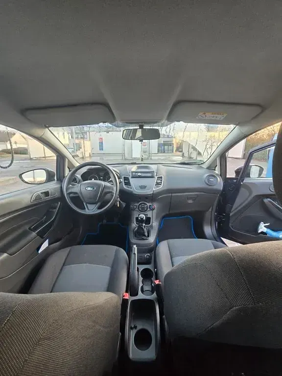 Gebraucht Ford Fiesta Trend 60 PS (44 kW) 2016 Blau Kleinwagen