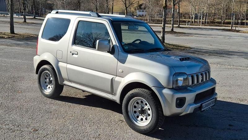 Gebraucht Suzuki Jimny Style 84 PS (61 kW) 2018 Beige SUV