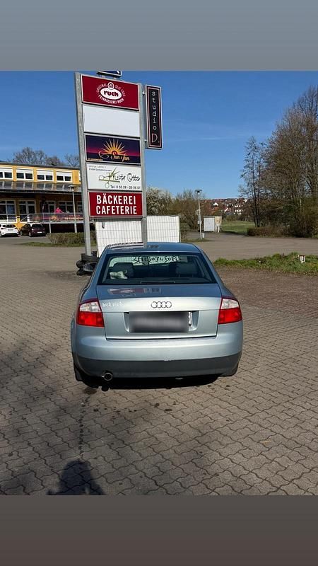 Gebraucht Audi A4 131 PS (96 kW) 2001 Silber Limousine