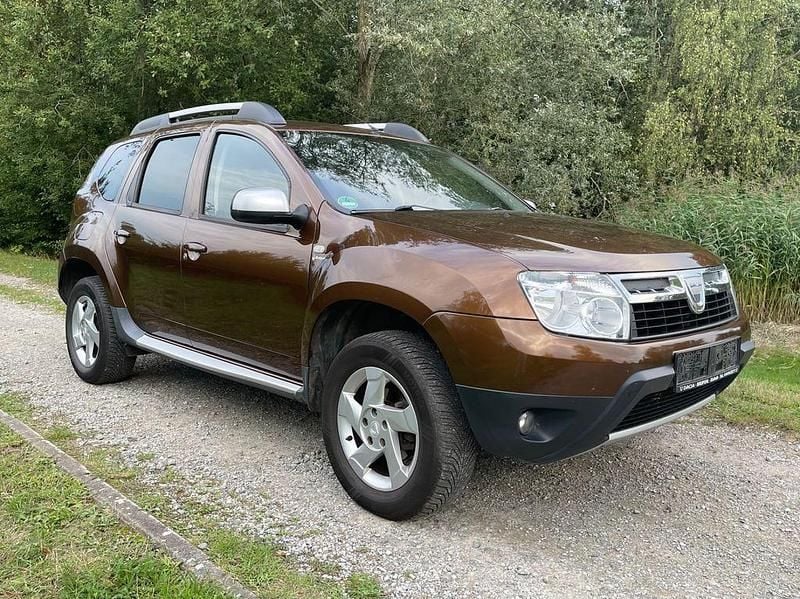 Braun cajou Gebraucht 2011 Dacia Duster Prestige SUV | 4.390 € (Guter Preis) - Bild 1/4