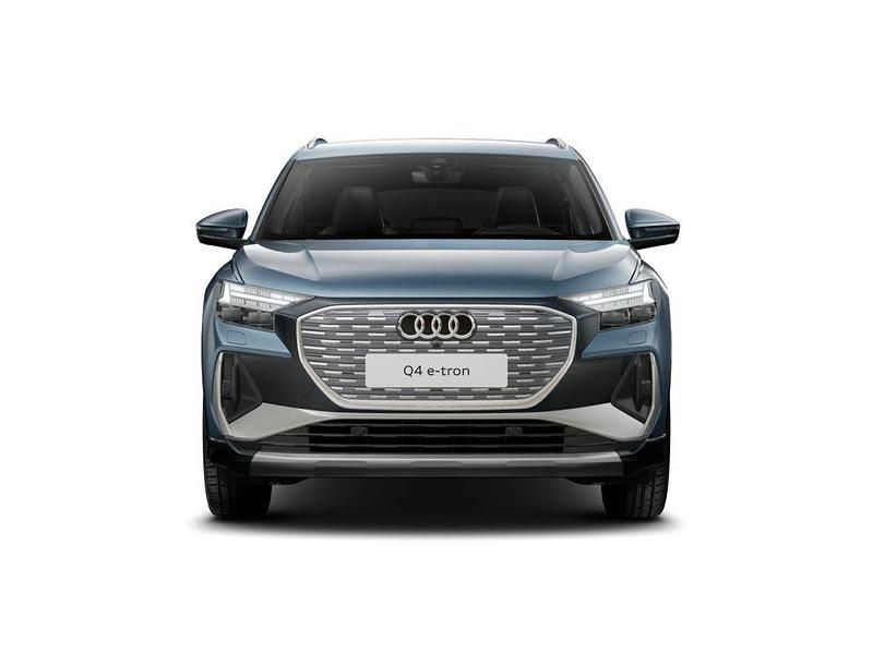 Gebraucht Audi e-tron 210 kW (286 PS) 2025 Geysirblau metallic (metallic) SUV