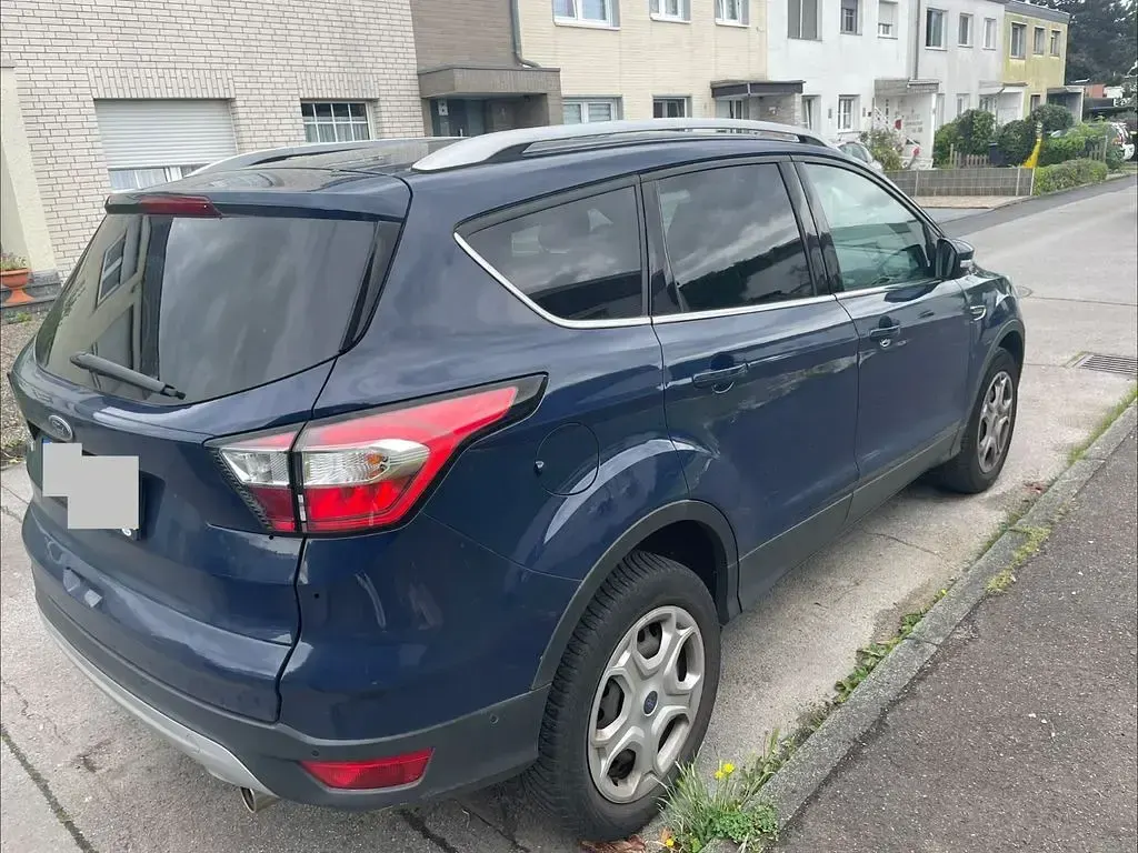 Gebraucht Ford Kuga Cool & Connect 150 PS (110 kW) 2019 Blau SUV