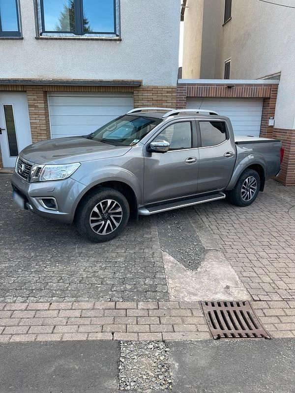 Gebraucht Nissan Navara 190 PS (139 kW) 2017 Silber Pickup