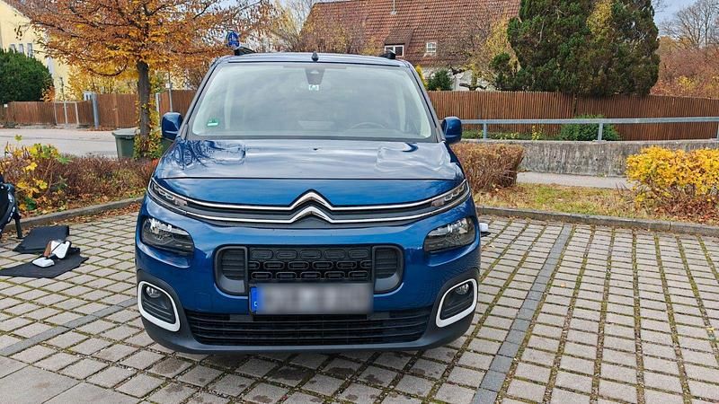 Gebraucht Citroën Berlingo Feel 131 PS (96 kW) 2019 Blau Van / Kleinbus