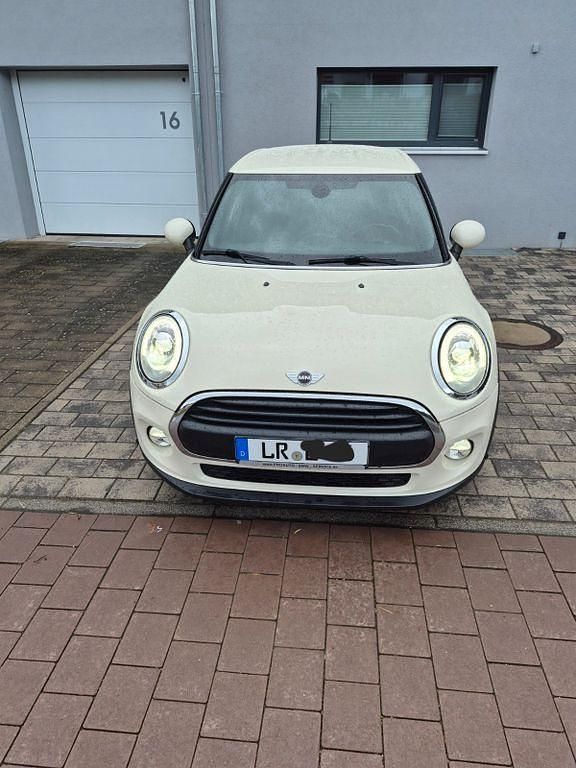 Gebraucht Mini ONE 102 PS (75 kW) 2018 Beige Kleinwagen