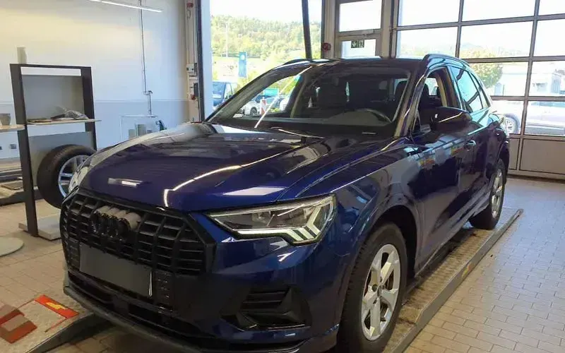 Gebraucht Audi Q3 Advanced Plus 190 PS (139 kW) 2023 Blau SUV
