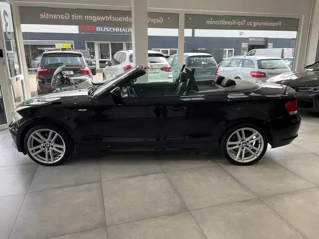 Gebraucht BMW 120 Cabriolet Advantage 177 PS (130 kW) 2011 Schwarz Cabrio