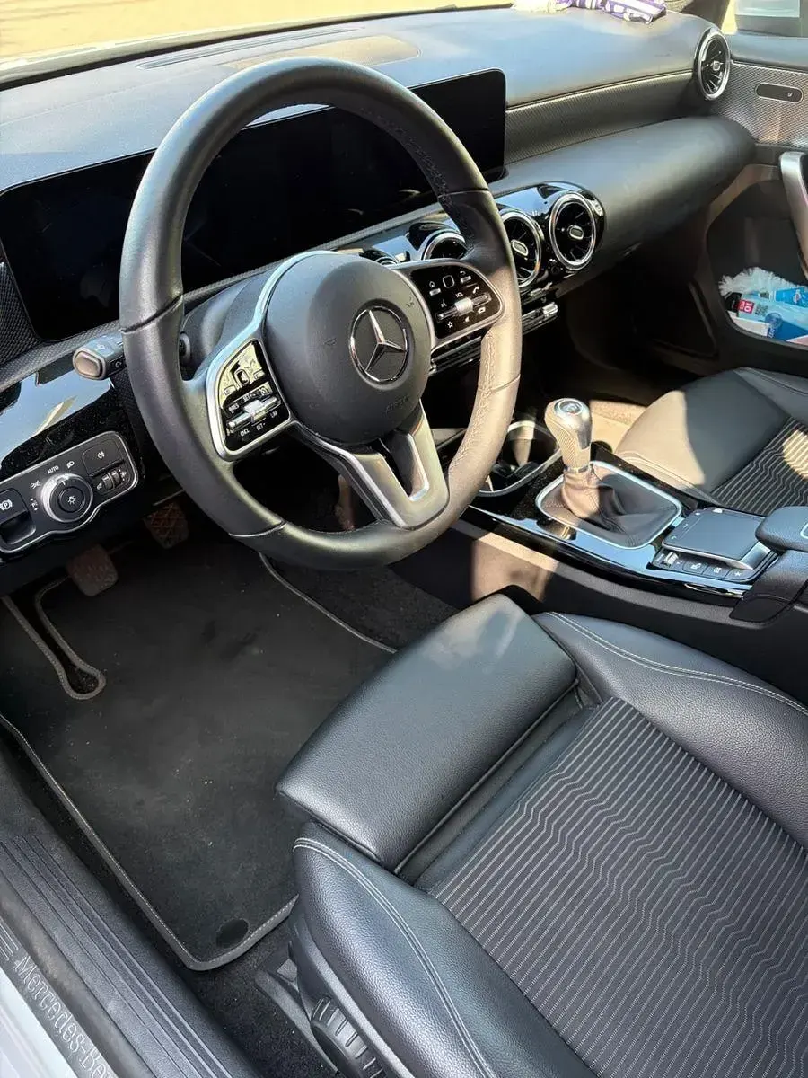Gebraucht Mercedes A180 Progressive 136 PS (100 kW) 2021 Silber Kombi
