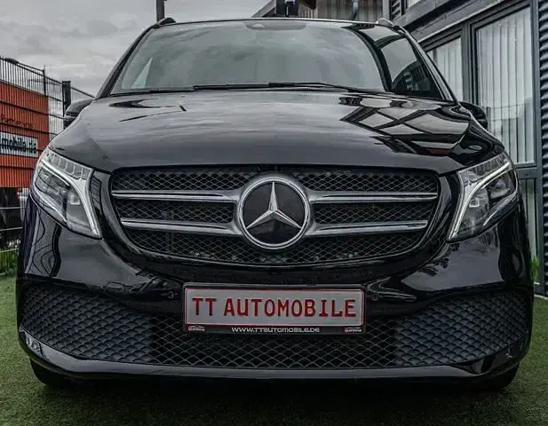 Gebraucht Mercedes V300 Edition 239 PS (175 kW) 2019 Schwarz Van / Kleinbus