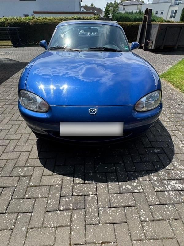 Gebraucht Mazda MX5 Edition 140 PS (102 kW) 2000 Blau Cabrio