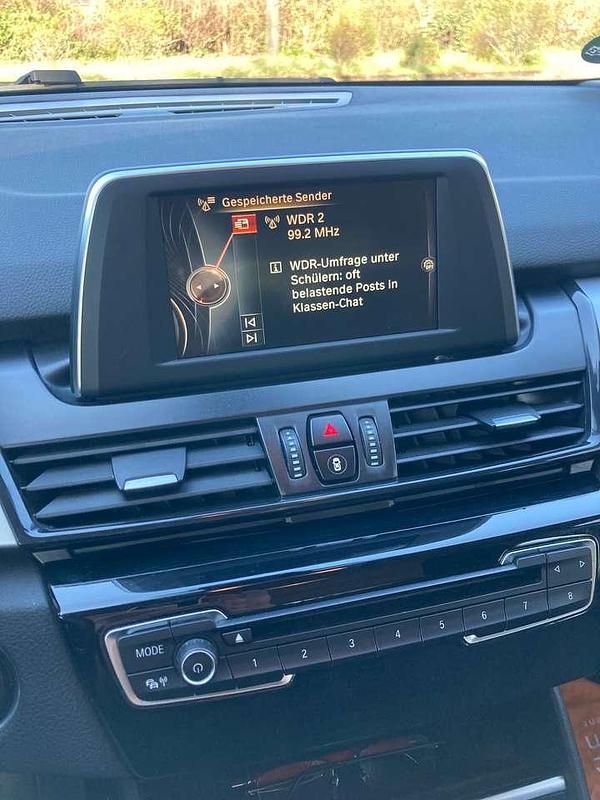 Gebraucht BMW 218 Advantage 136 PS (100 kW) 2017 Schwarz Kombi