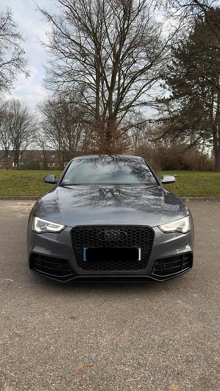 Grau Gebraucht 2013 Audi A5 S-Line Limousine | 15.500 € (Etwas zu teuer) - Bild 1/4